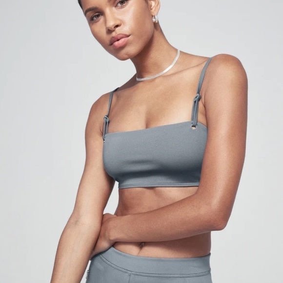 NWOT! Alo Yoga ‘Thrill Seeker Bra’ - Picture 3 of 6